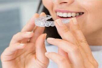 Pros and Cons of Invisalign